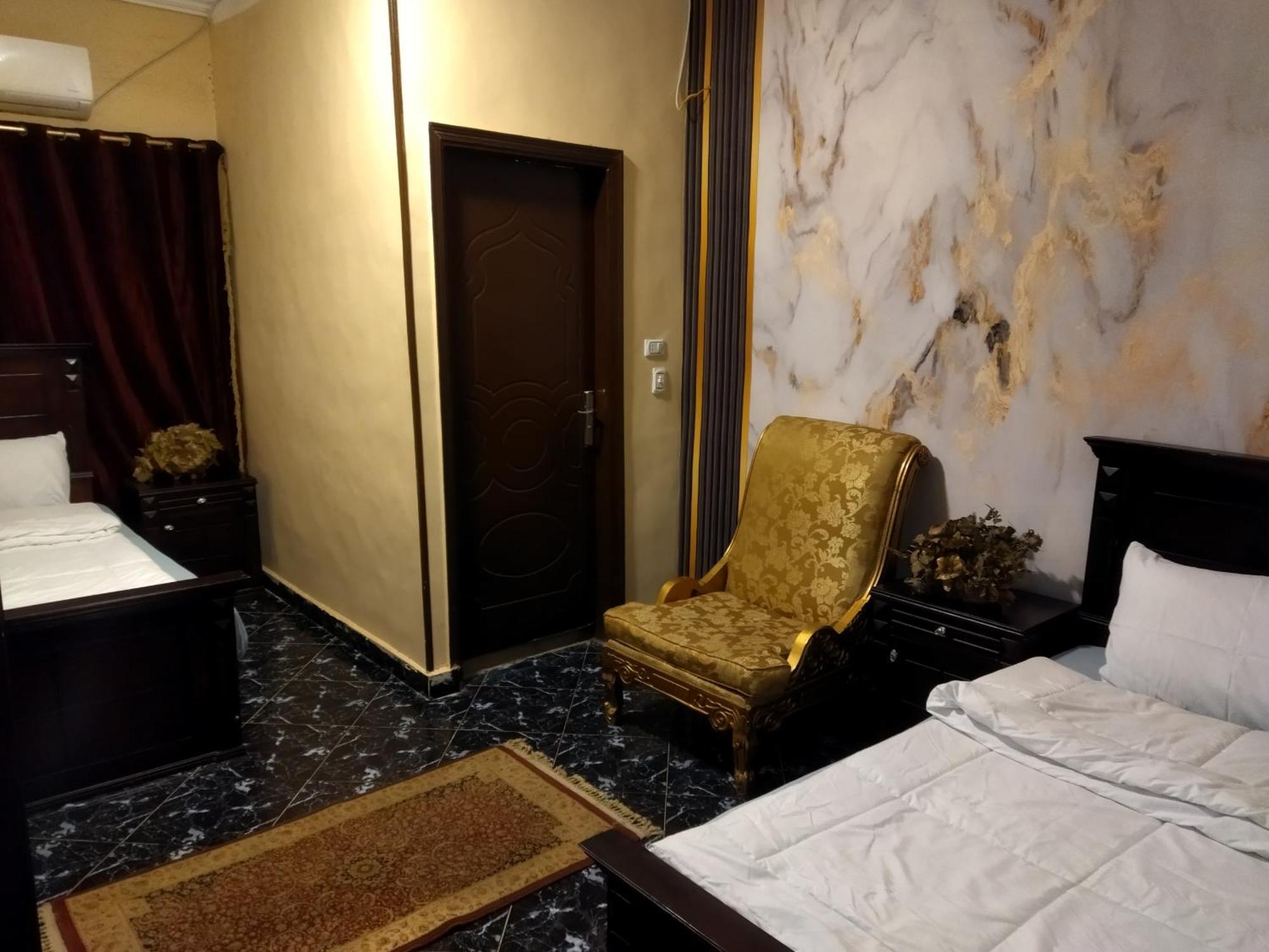 Best Four Pyramids View Kafret el-Gabal Room photo