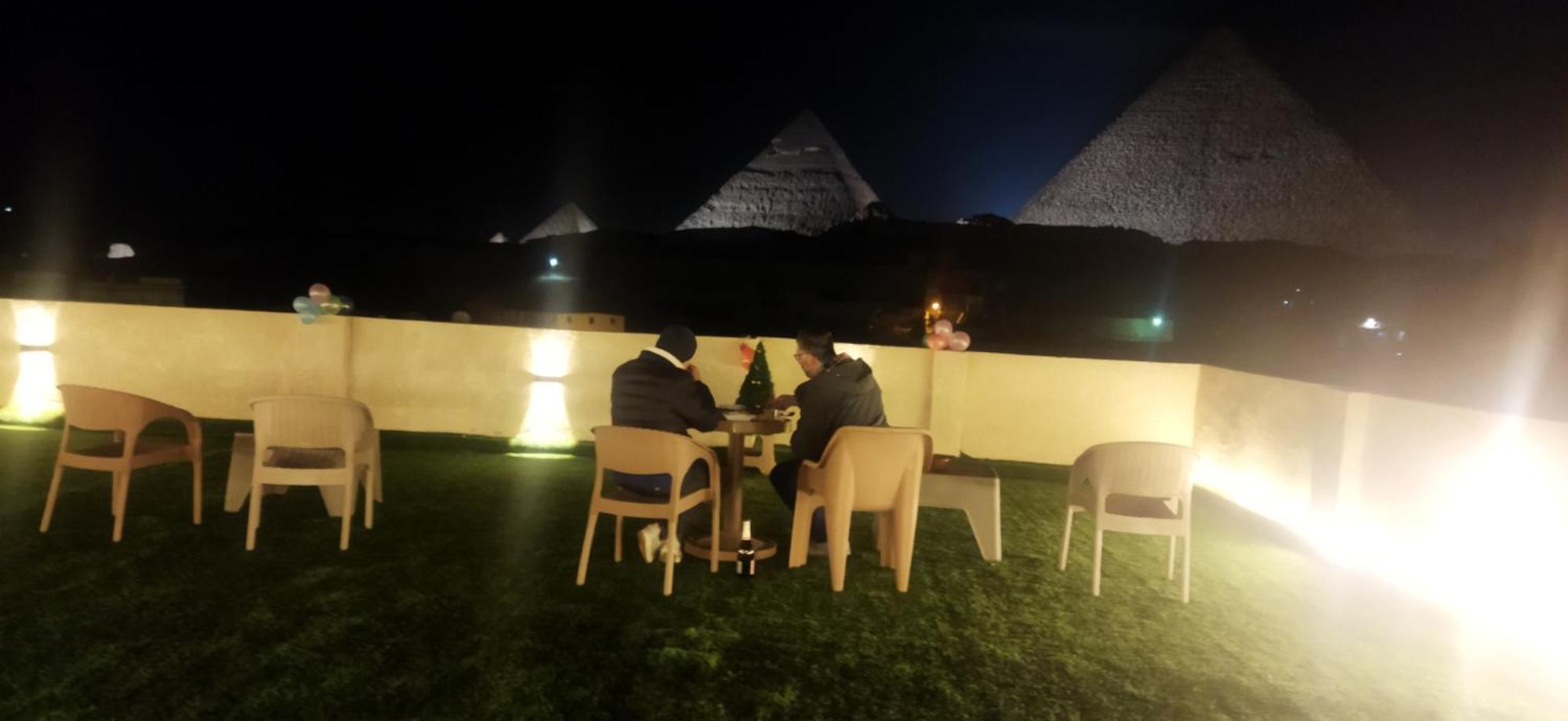 Best Four Pyramids View Kafret el-Gabal Exterior photo
