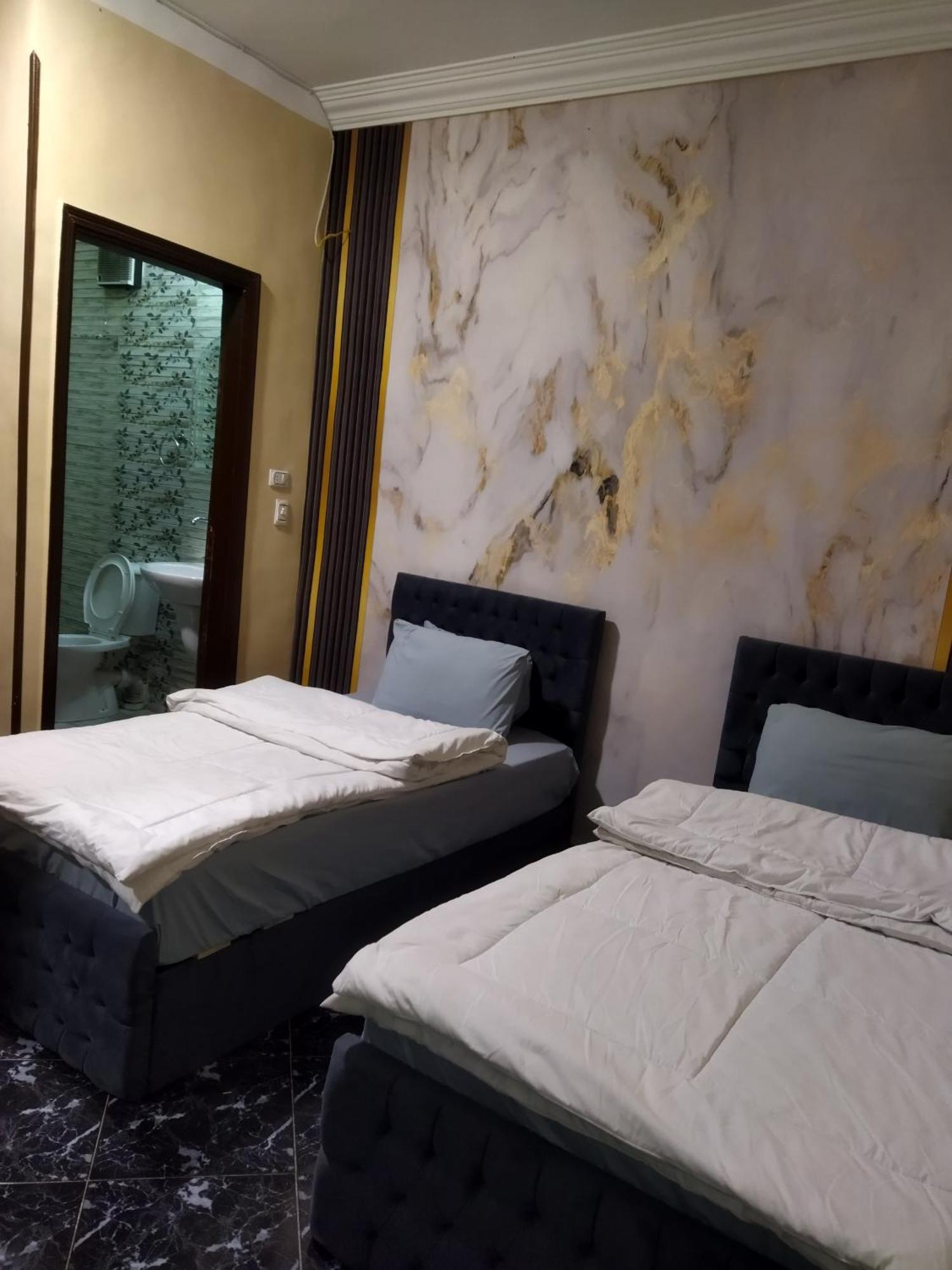 Best Four Pyramids View Kafret el-Gabal Room photo