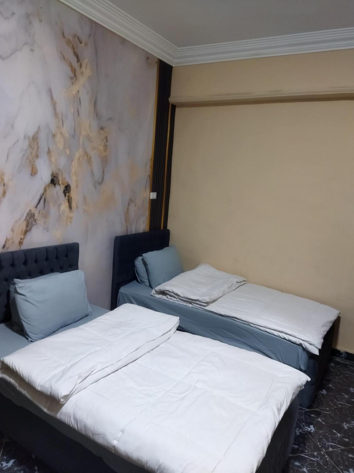 Best Four Pyramids View Kafret el-Gabal Room photo
